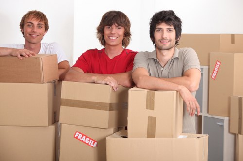 Local moving team handling access and parking challenges in St Johns Wood